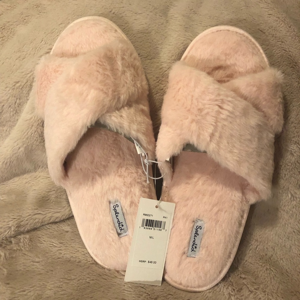 A5) NWT Splendid Slippers